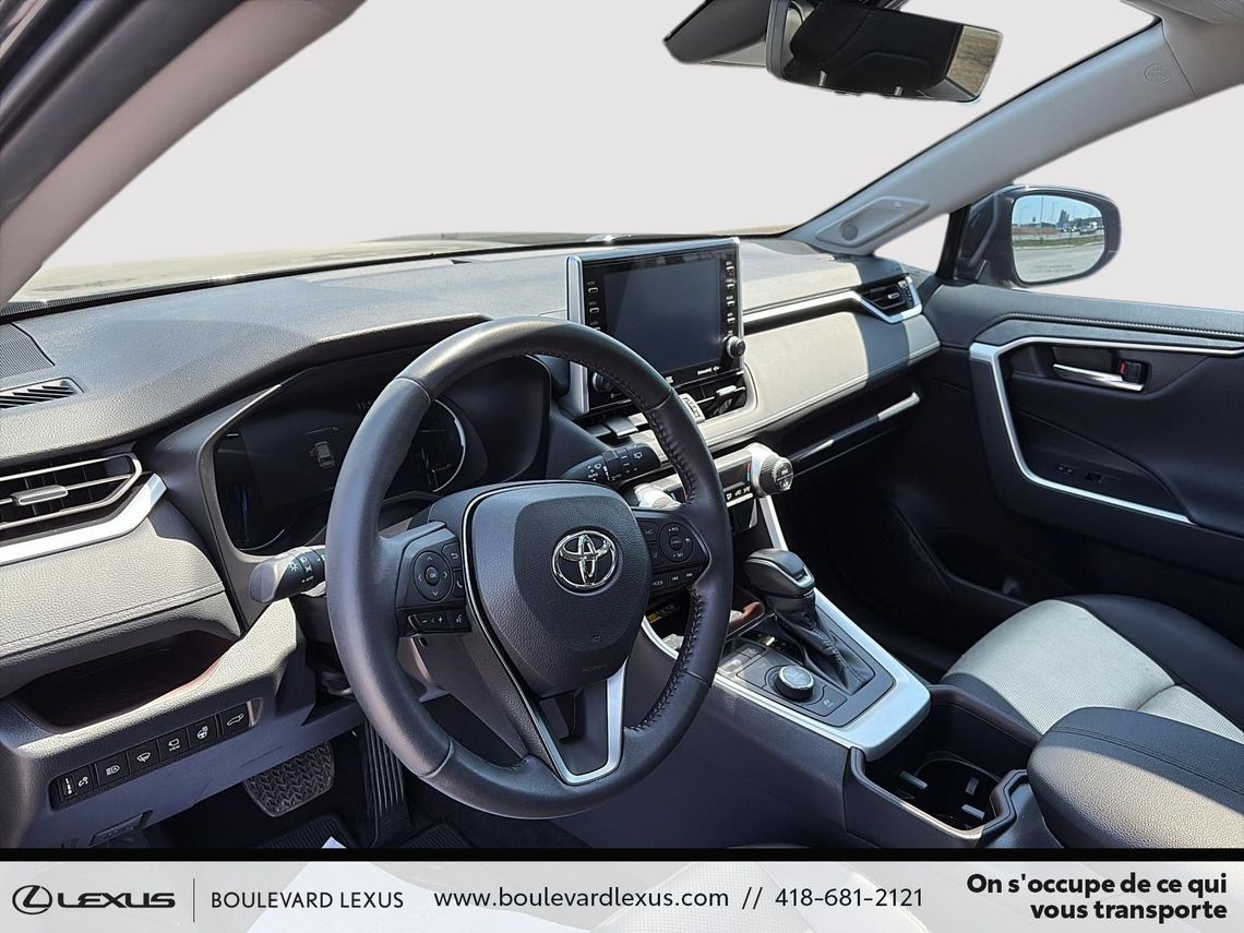 2022 TOYOTA RAV4 HYBRIDE LIMITED