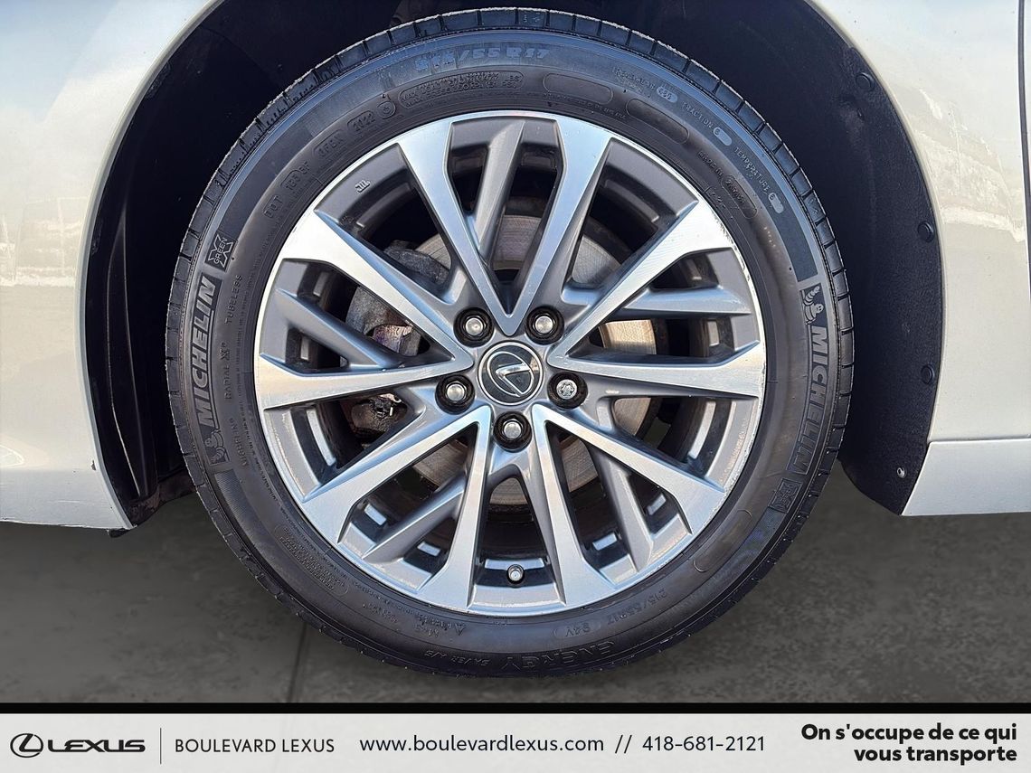 2022 LEXUS ES 300h GROUPE PREMIUM