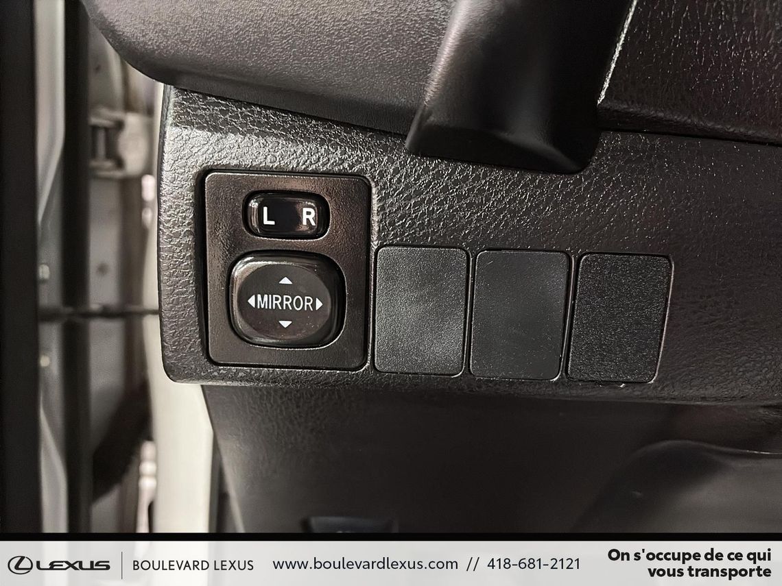 2019 TOYOTA COROLLA CE