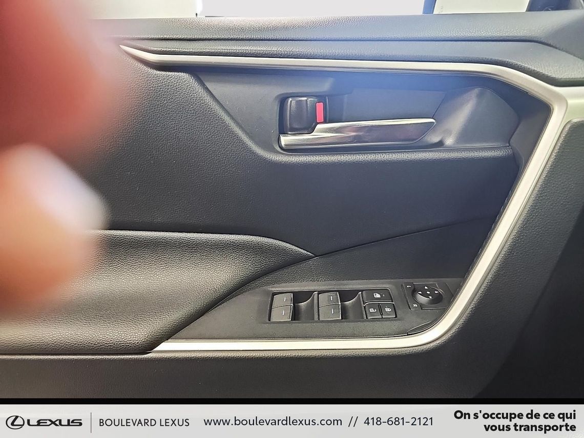 2023 TOYOTA RAV4 PRIME SE AWD