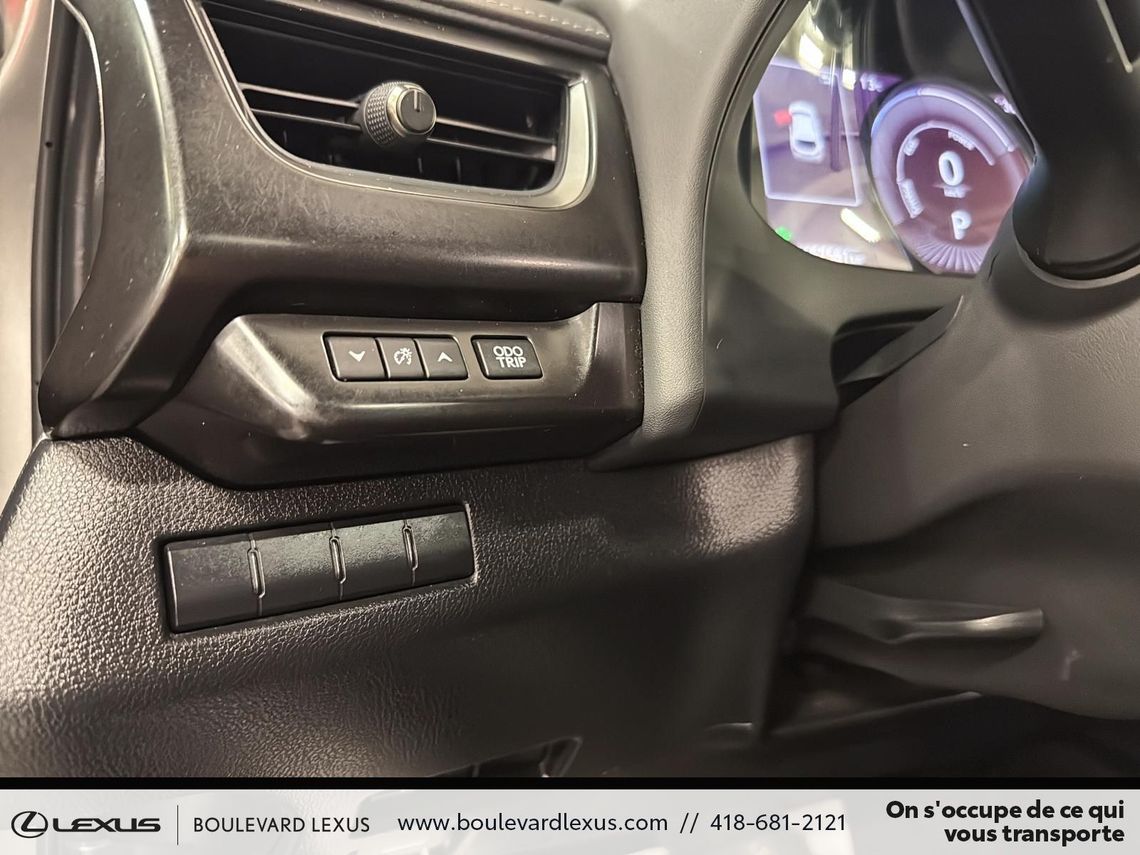 2020 LEXUS UX 250h GROUPE PREMIUM AWD