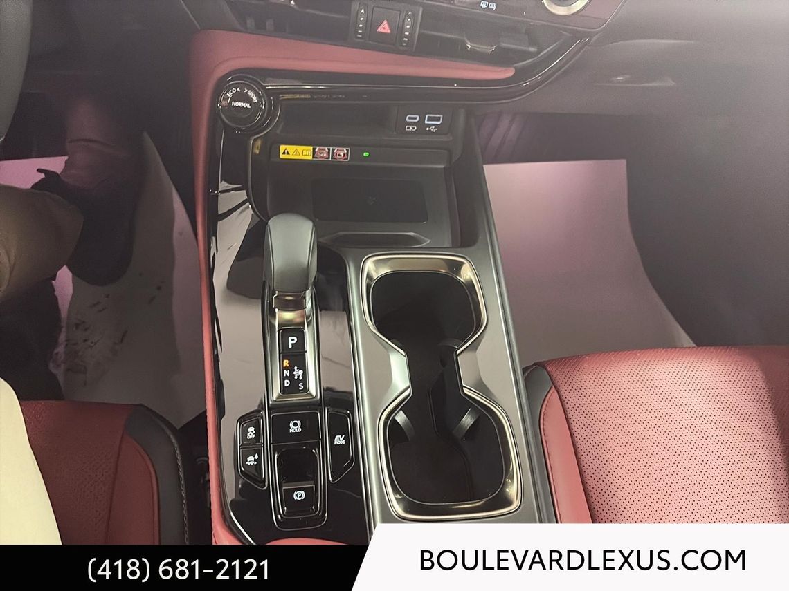 2022 LEXUS NX 350h GROUPE LUXE AWD
