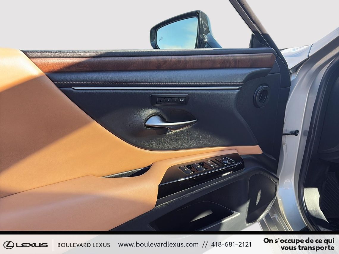 2022 LEXUS ES 300h GROUPE PREMIUM