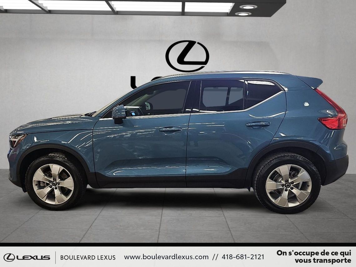 2024 VOLVO XC40 PLUS BRIGHT AWD