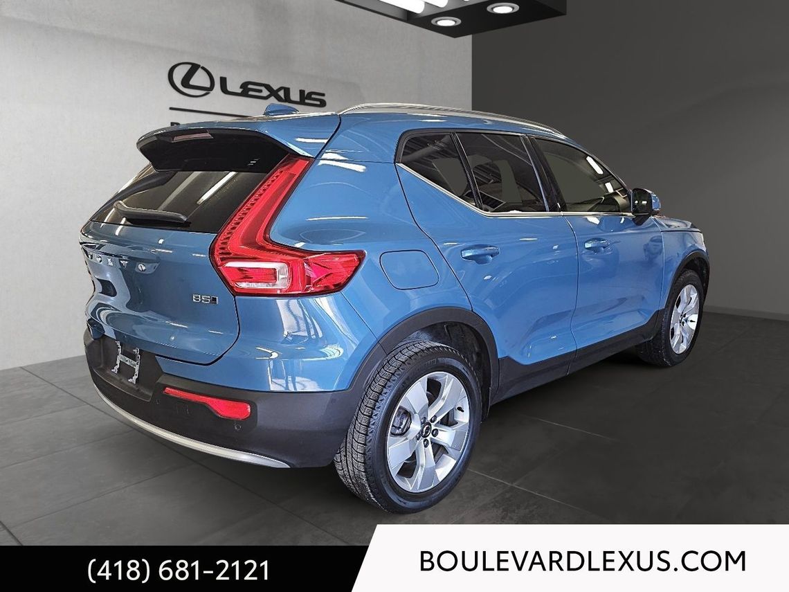 2024 VOLVO XC40 PLUS BRIGHT AWD