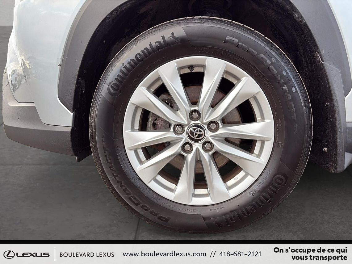 2023 TOYOTA COROLLA CROSS LE AWD