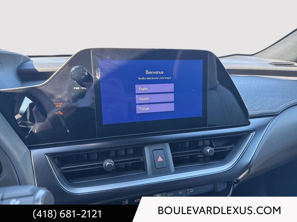 2025 LEXUS UX 300h GROUPE F SPORT DESIGN AWD