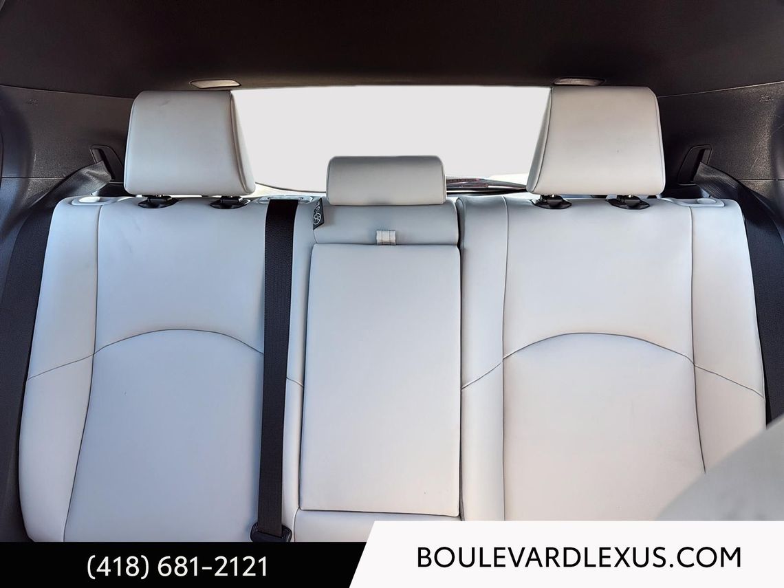 2025 LEXUS UX 300h GROUPE F SPORT DESIGN AWD