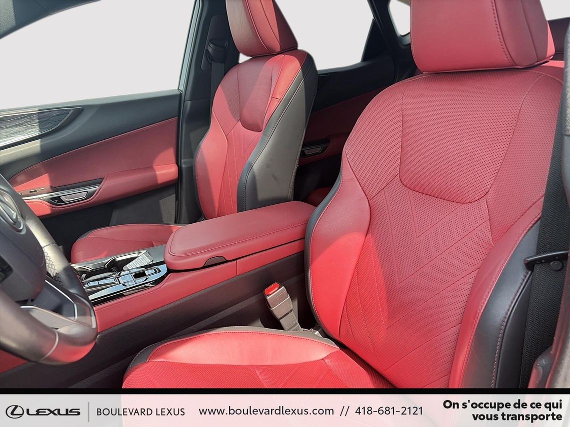 2022 LEXUS NX450H LUXE