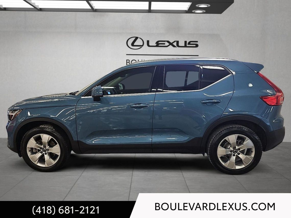 2024 VOLVO XC40 PLUS BRIGHT AWD
