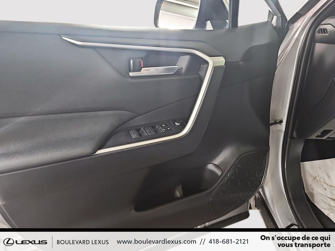 2023 TOYOTA RAV4 PRIME SE AWD