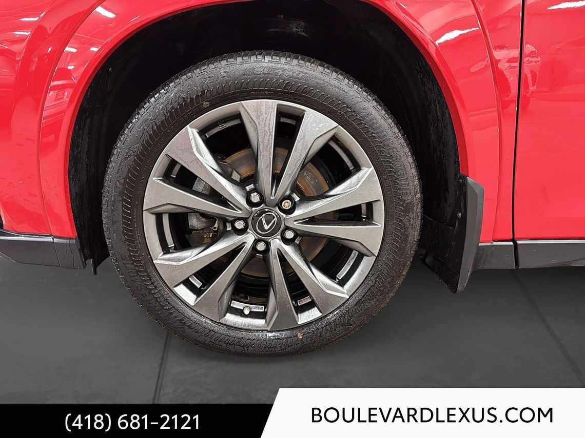 2024 LEXUS UX 250h GROUPE F SPORT 1 AWD