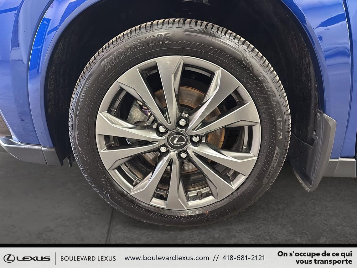 2025 LEXUS UX 300h GROUPE F SPORT DESIGN AWD
