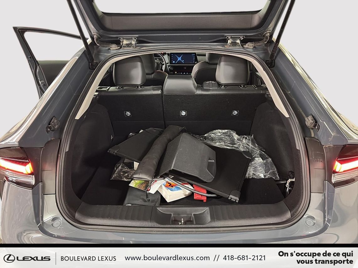 2024 TOYOTA PRIUS PRIME XSE