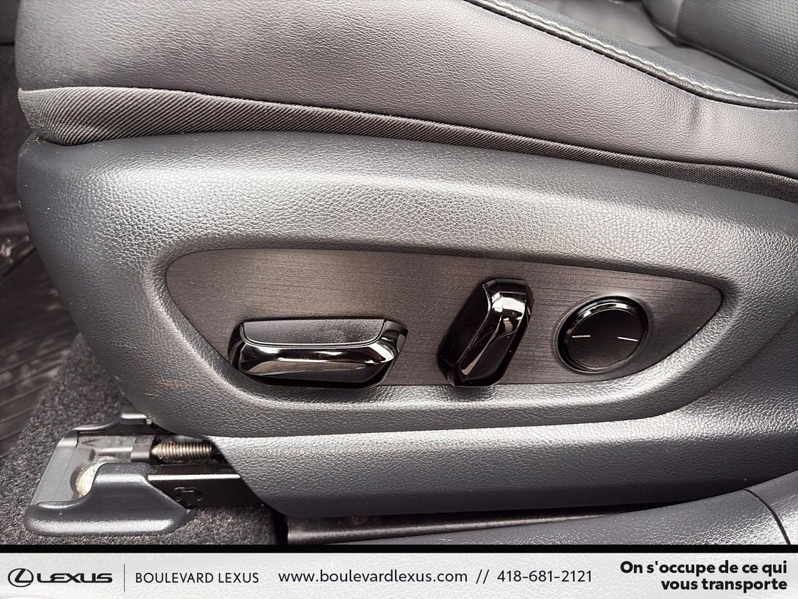 2023 LEXUS UX 250h GROUPE LUXE AWD