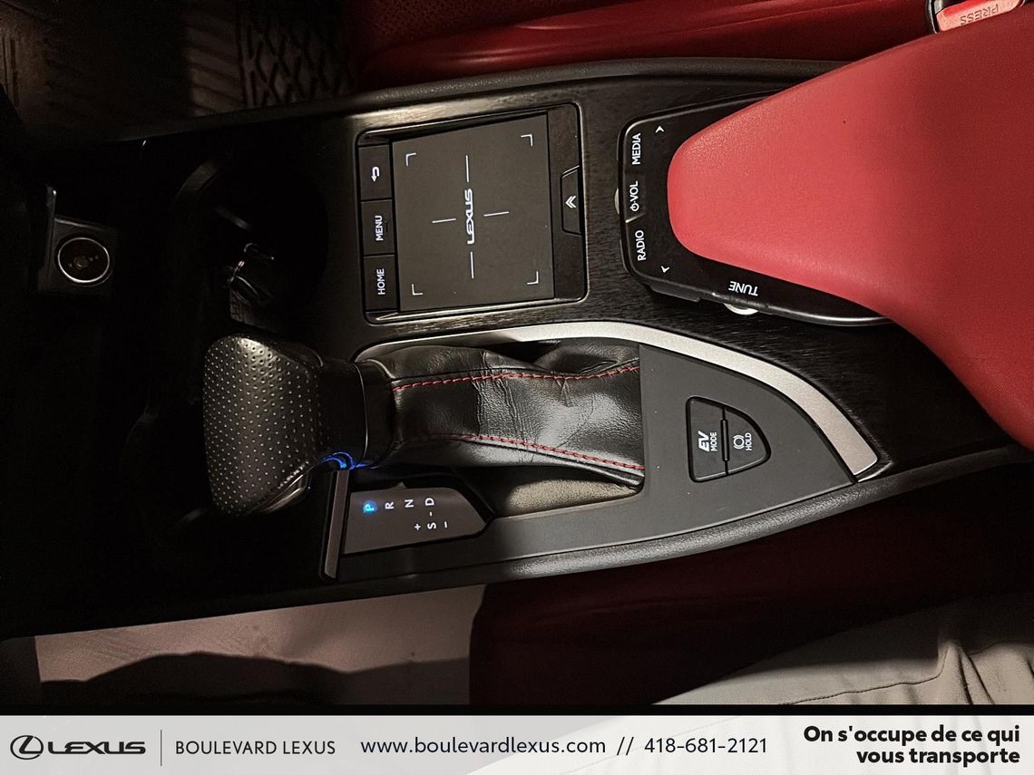 2022 LEXUS UX 250h GROUPE F SPORT 1 AWD