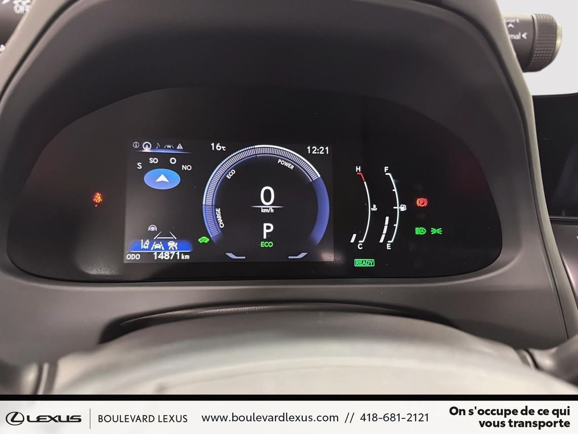 2025 LEXUS UX 300h GROUPE F SPORT DESIGN AWD