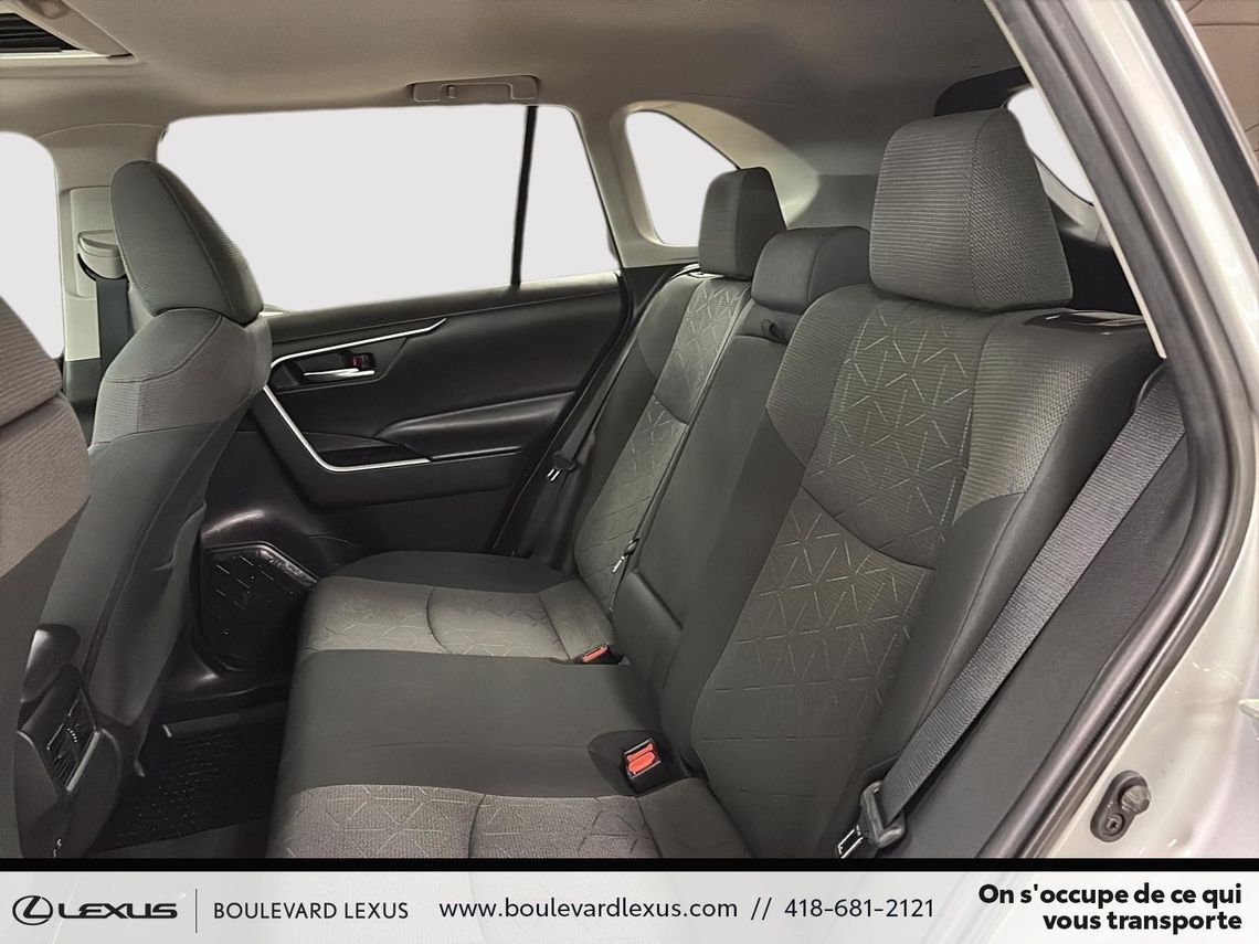 2020 TOYOTA RAV4 HYBRIDE XLE