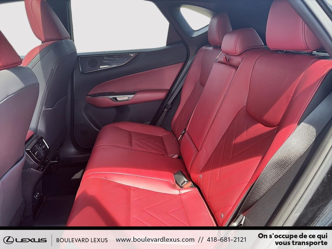 2022 LEXUS NX450H LUXE