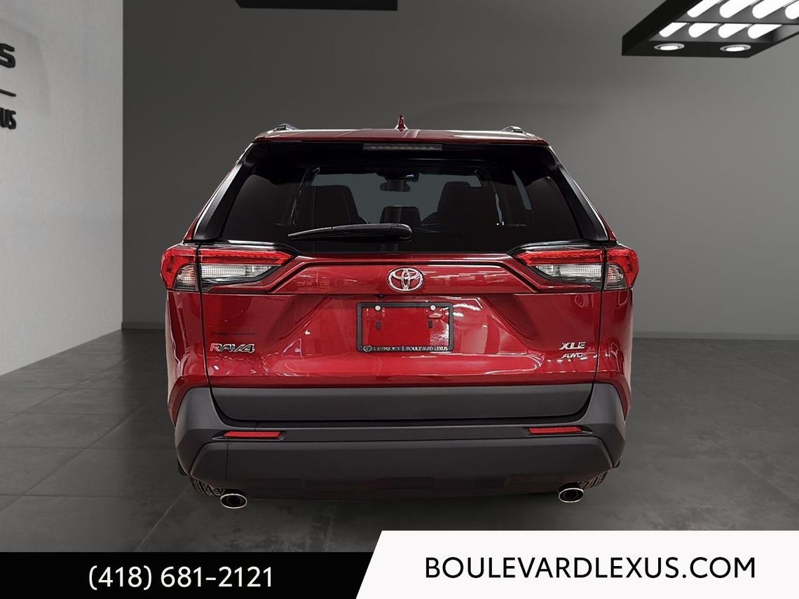 2020 TOYOTA RAV4 XLE AWD