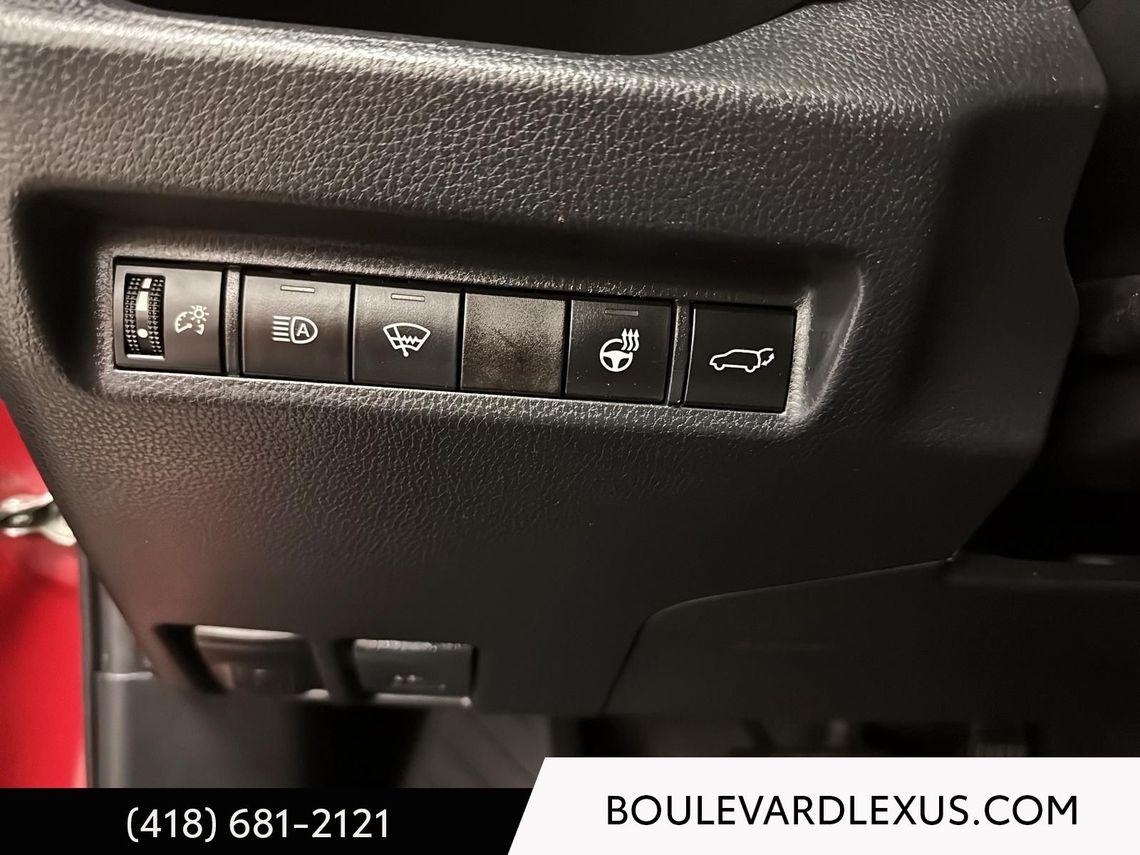 2020 TOYOTA RAV4 XLE AWD