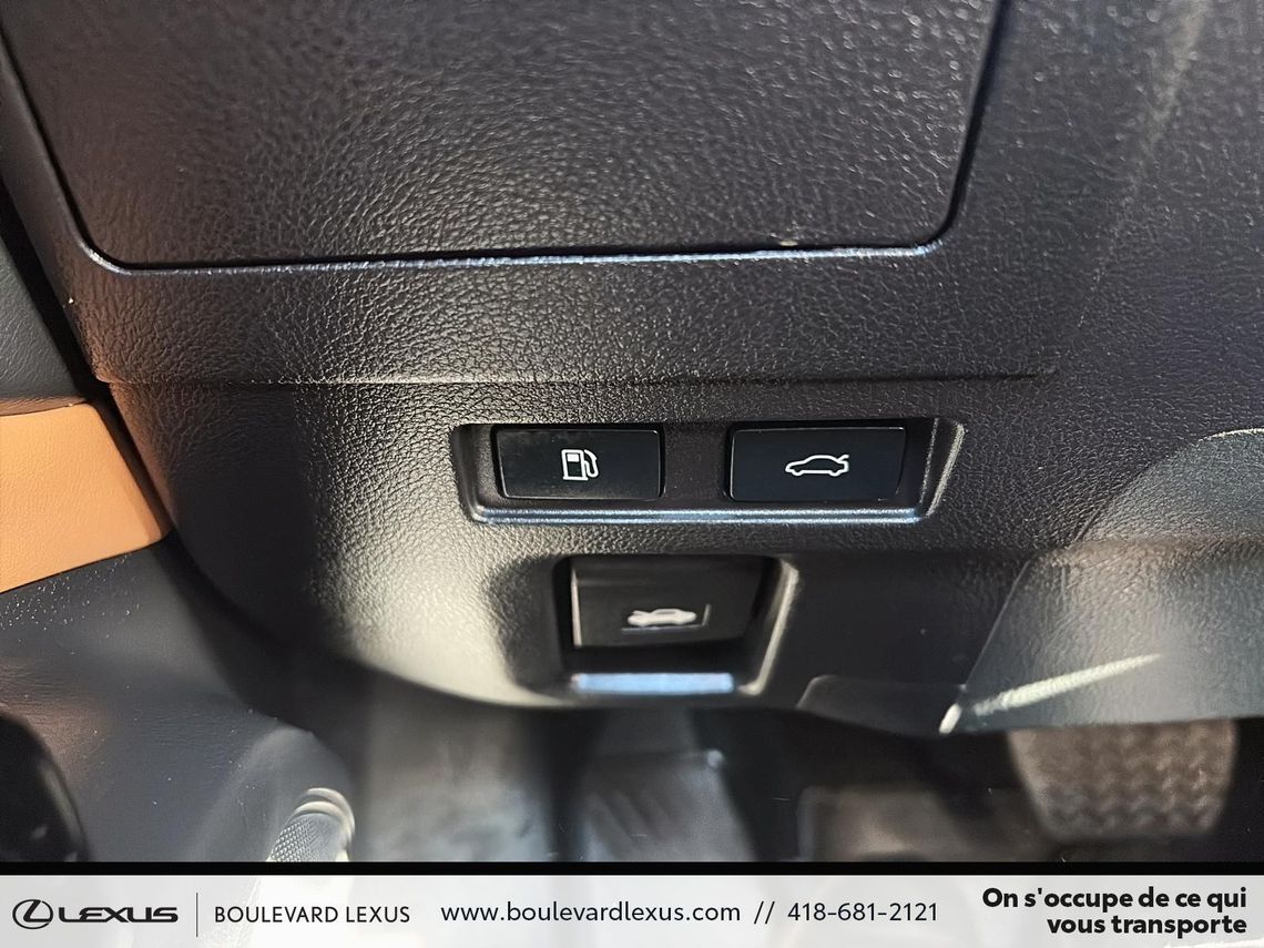 2022 LEXUS ES 300h GROUPE PREMIUM