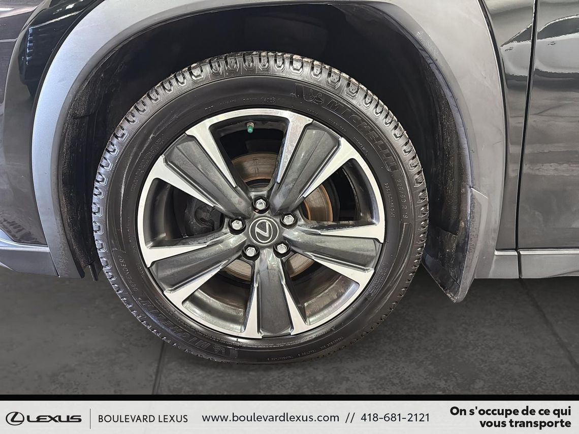 2019 LEXUS UX 250h GROUPE PREMIUM AWD