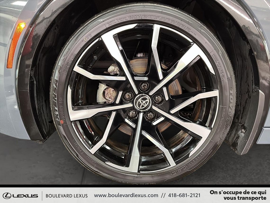 2024 TOYOTA PRIUS PRIME XSE