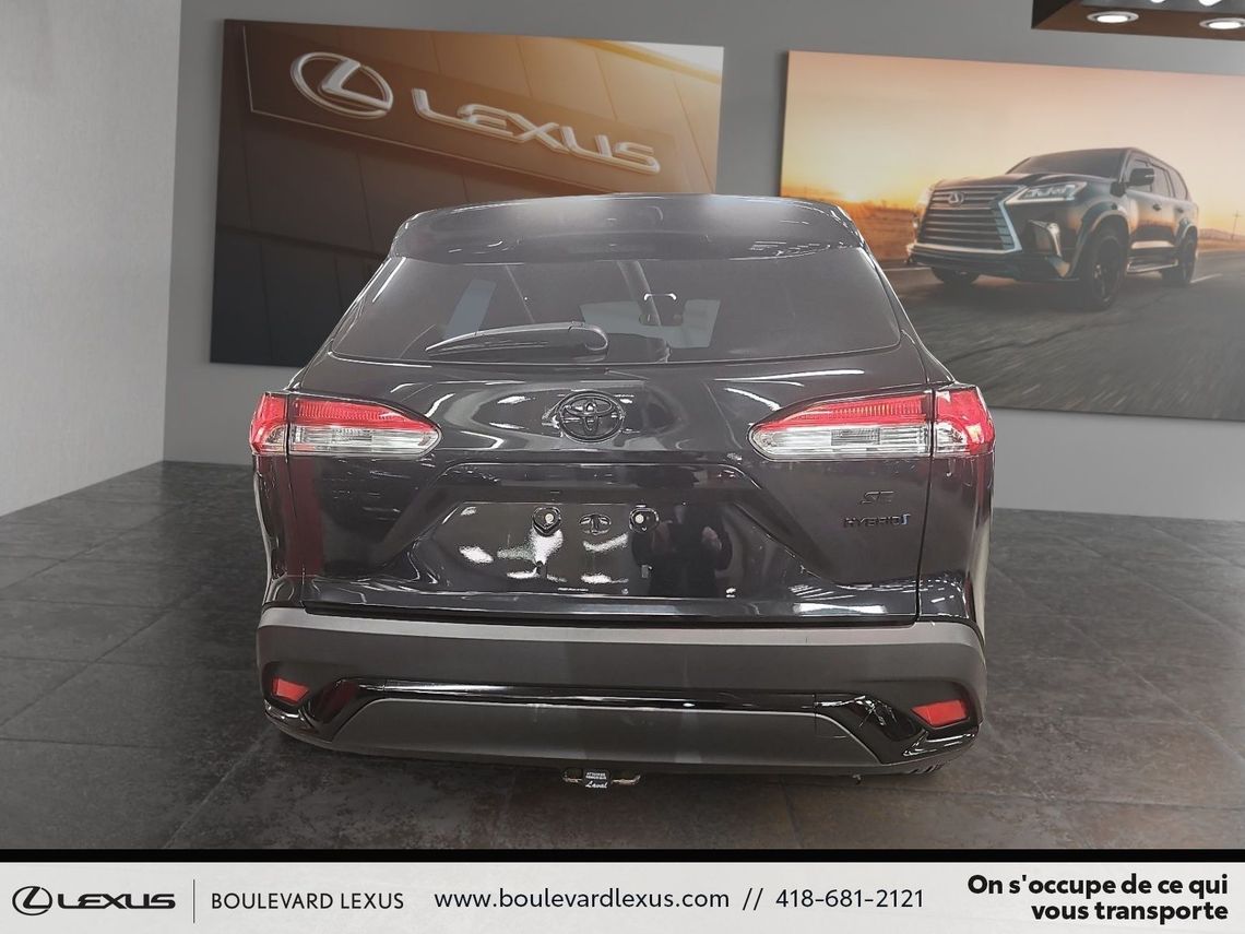 2023 TOYOTA COROLLA CROSS HYBRIDE SE