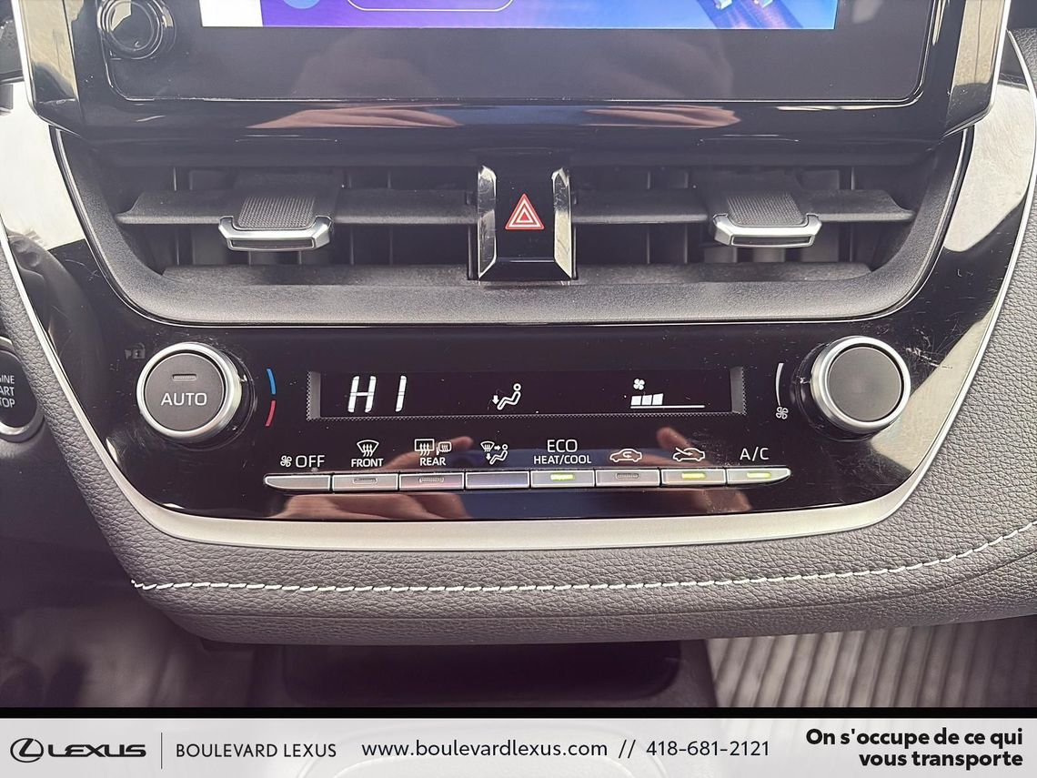 2023 TOYOTA COROLLA HATCHBACK SE