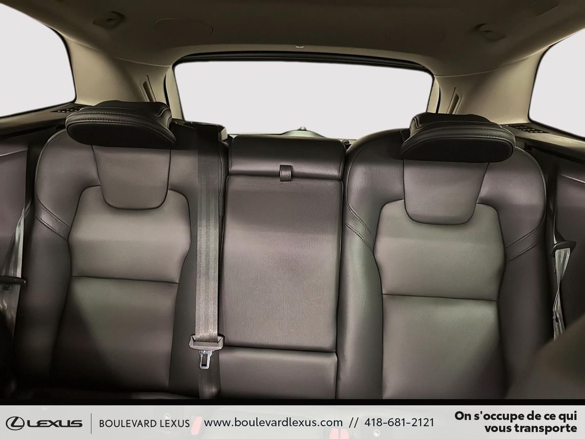 2023 VOLVO XC60 RECHARGE PLUS DARK AWD