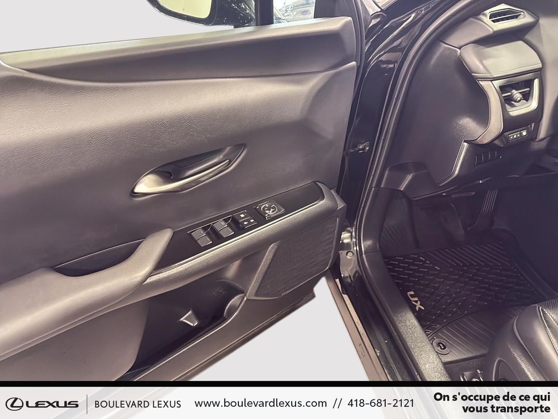 2019 LEXUS UX 250h GROUPE PREMIUM AWD