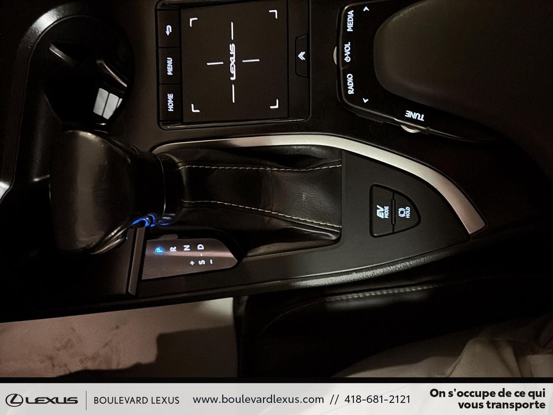 2020 LEXUS UX 250h GROUPE PREMIUM AWD