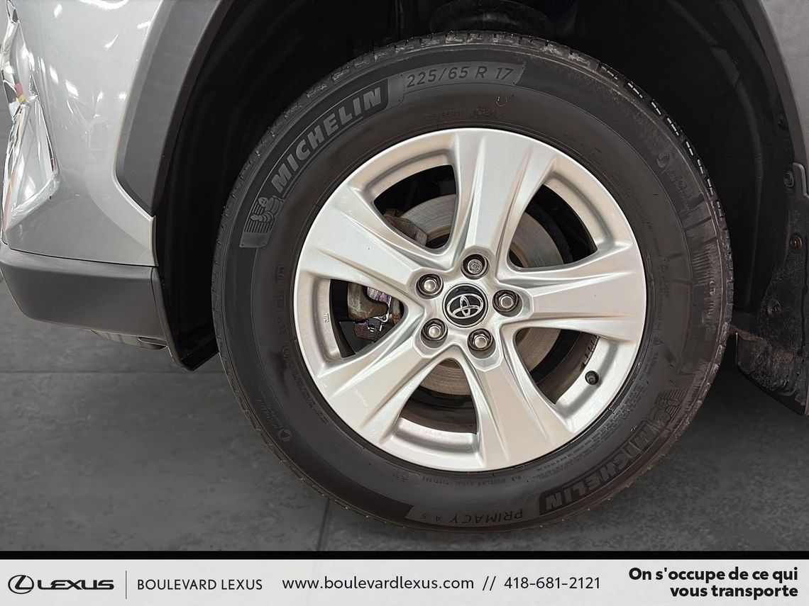 2020 TOYOTA RAV4 HYBRIDE XLE