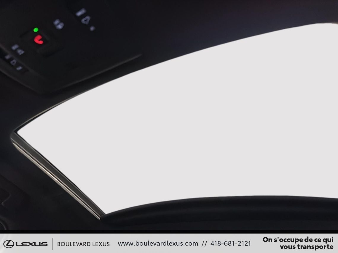 2025 LEXUS UX 300h GROUPE F SPORT DESIGN AWD