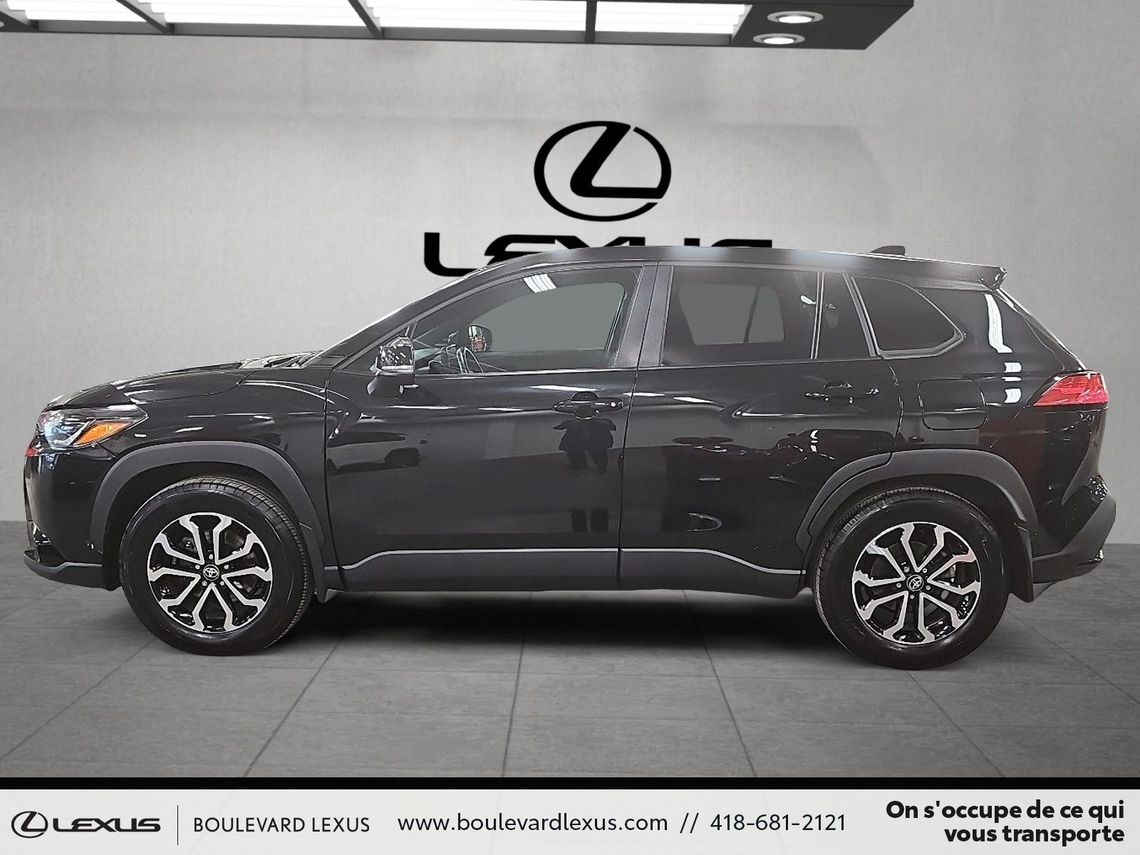 2023 TOYOTA COROLLA CROSS HYBRIDE SE