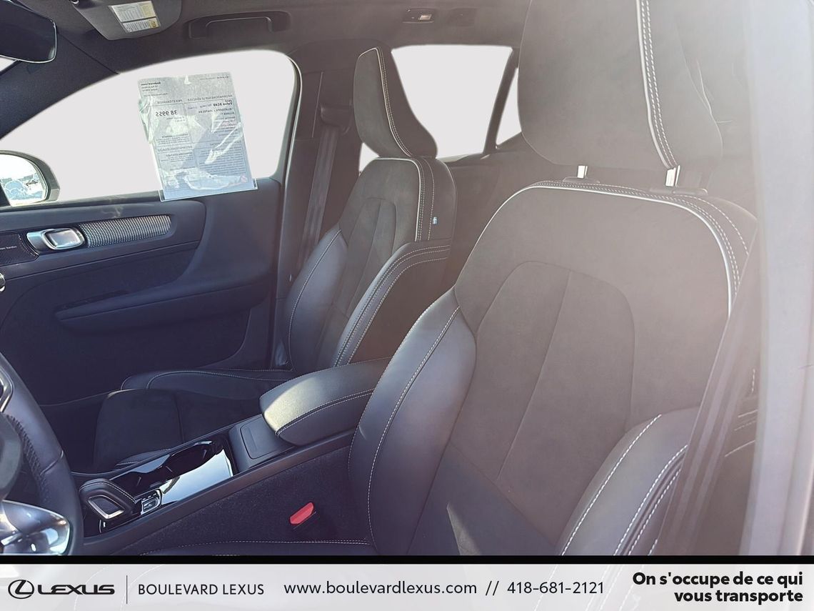 2022 VOLVO XC40 RECHARGE ULTIMATE AWD