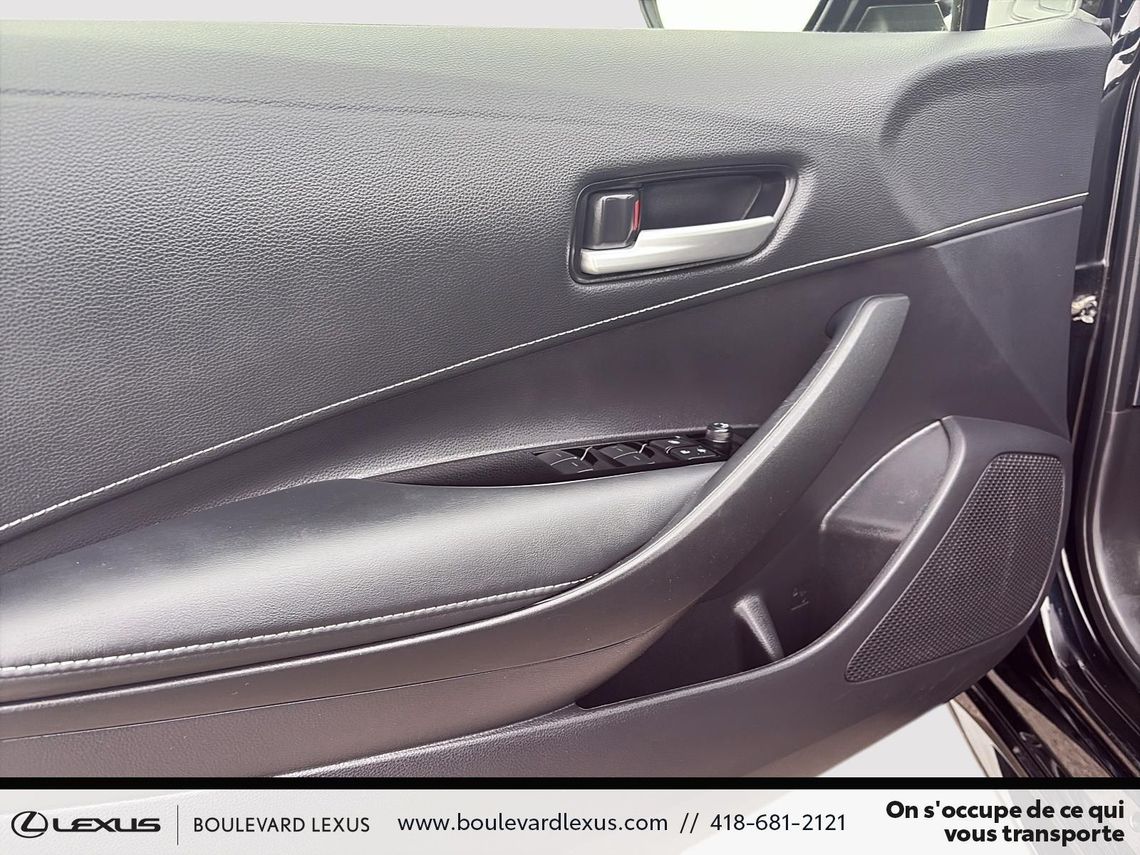 2023 TOYOTA COROLLA HATCHBACK SE