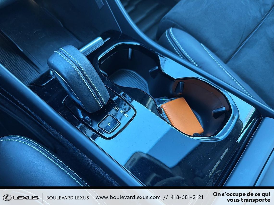 2022 VOLVO XC40 RECHARGE ULTIMATE AWD