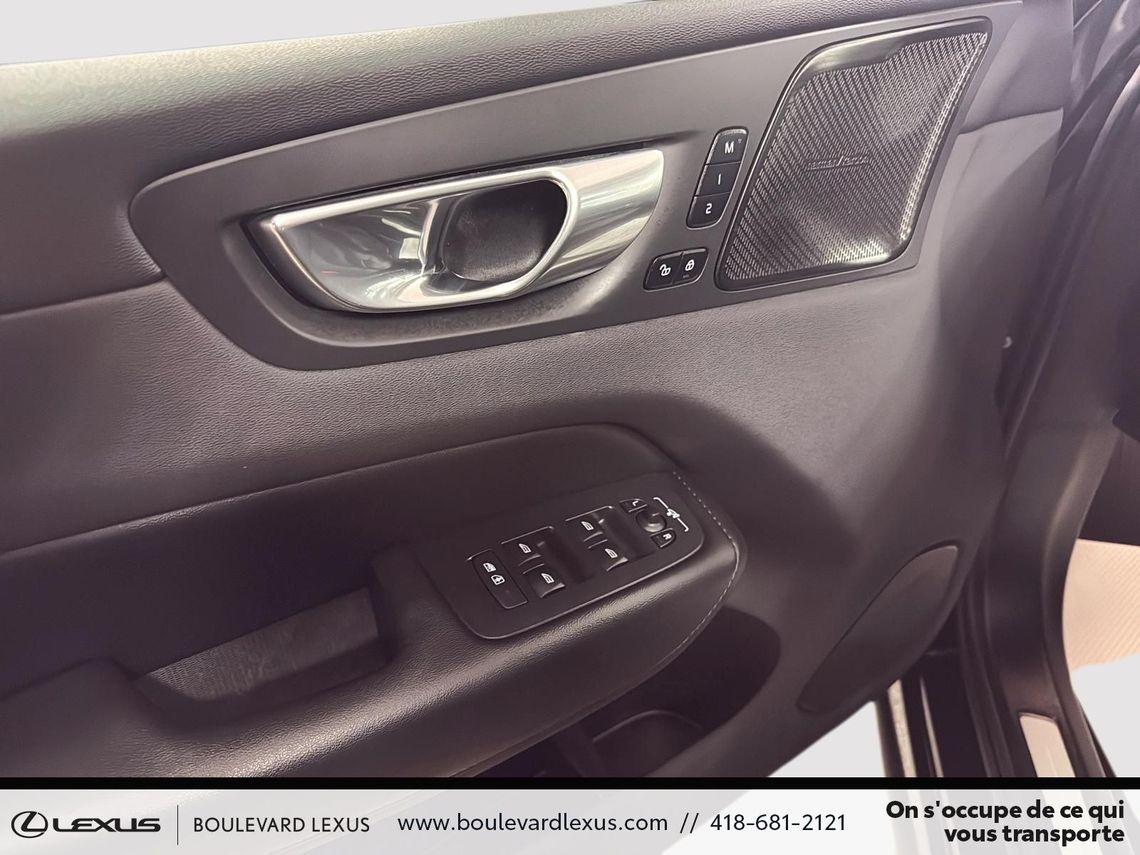 2023 VOLVO XC60 RECHARGE PLUS DARK AWD