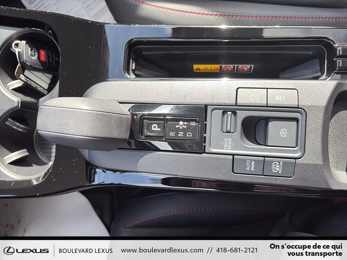 2024 TOYOTA PRIUS PRIME XSE PREMIUM