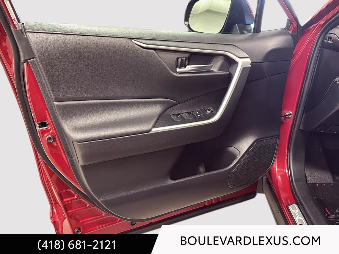 2020 TOYOTA RAV4 XLE AWD