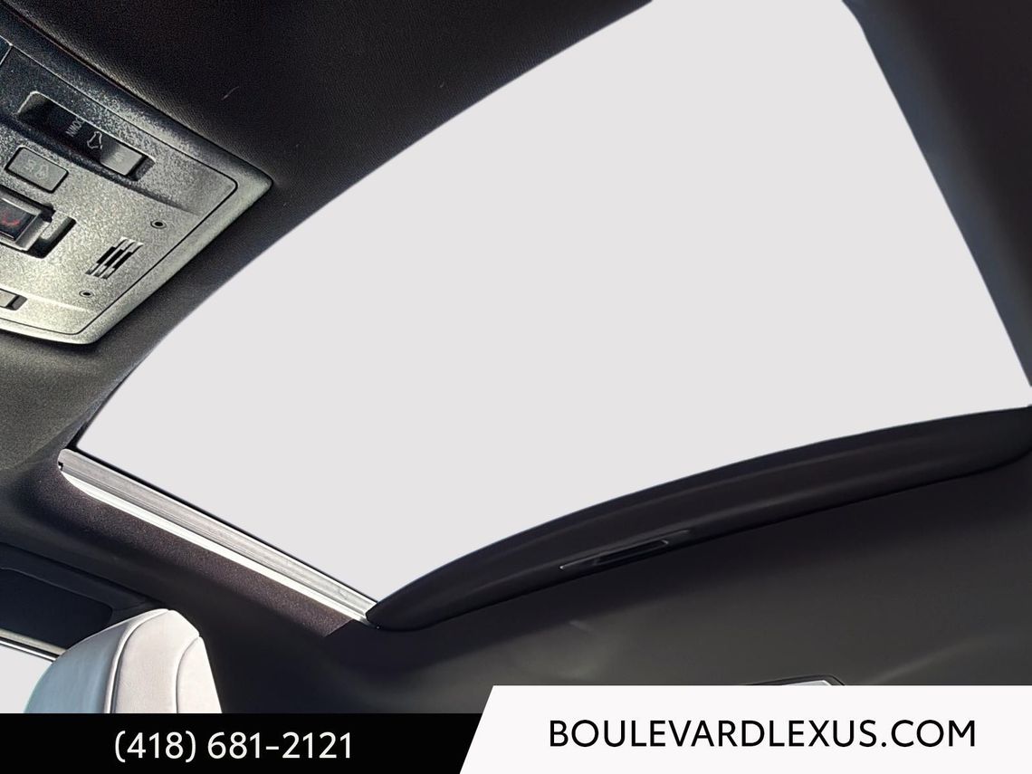 2025 LEXUS UX 300h GROUPE F SPORT DESIGN AWD