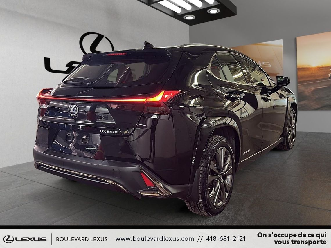 2022 LEXUS UX 250h GROUPE F SPORT 1 AWD