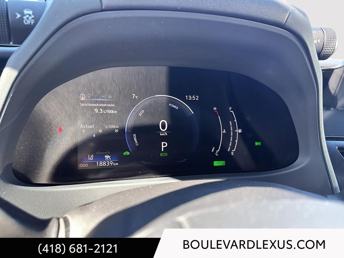 2025 LEXUS UX 300h GROUPE F SPORT DESIGN AWD