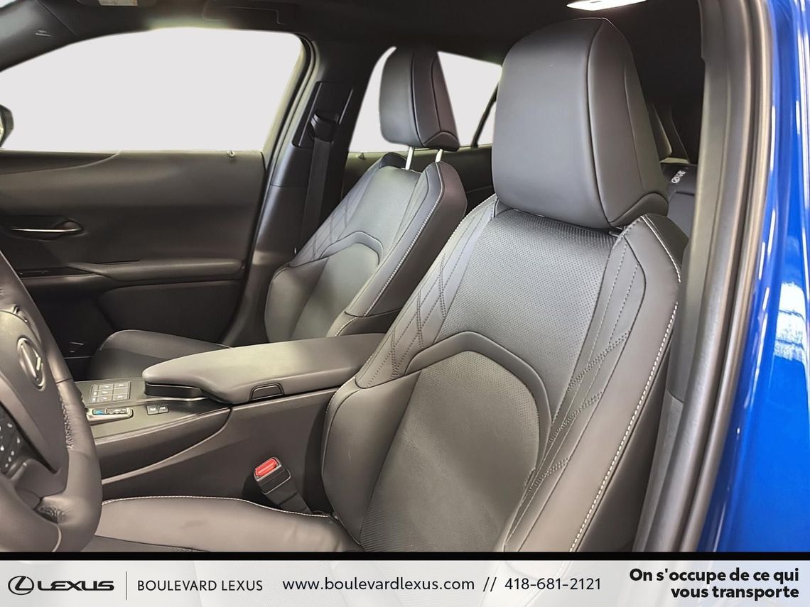 2025 LEXUS UX 300h GROUPE F SPORT DESIGN AWD