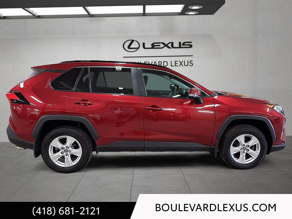 2020 TOYOTA RAV4 XLE AWD