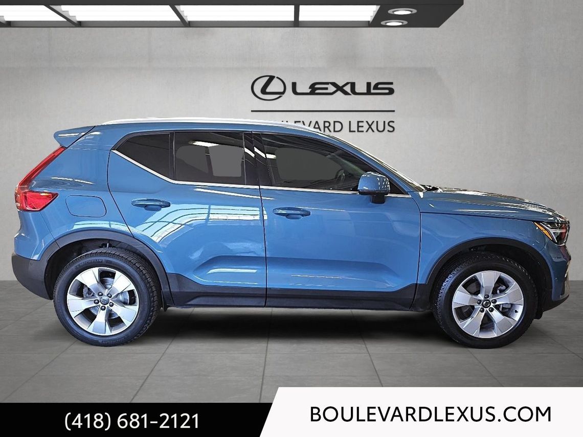 2024 VOLVO XC40 PLUS BRIGHT AWD